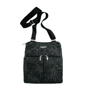 Baggallini Horizon Crossbody Midnight Blossom Petal Print Purse Floral Nylon Bag